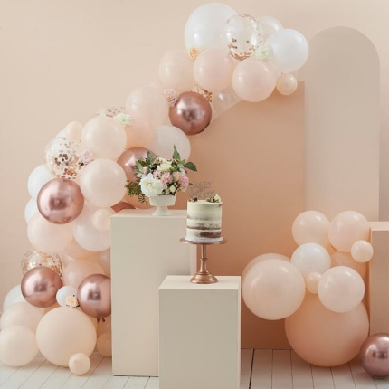 Kit Arco Balões Orgânicos Tons Nude e Rosa Gold Cromado