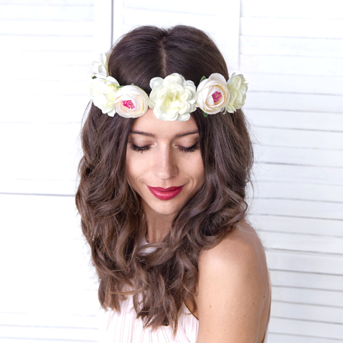 Coroa de Flores Brancas - Image 1